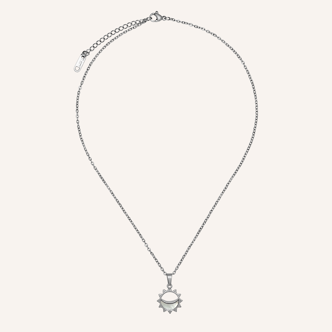 Angus Shell Sun Necklace - Silver SeaShell