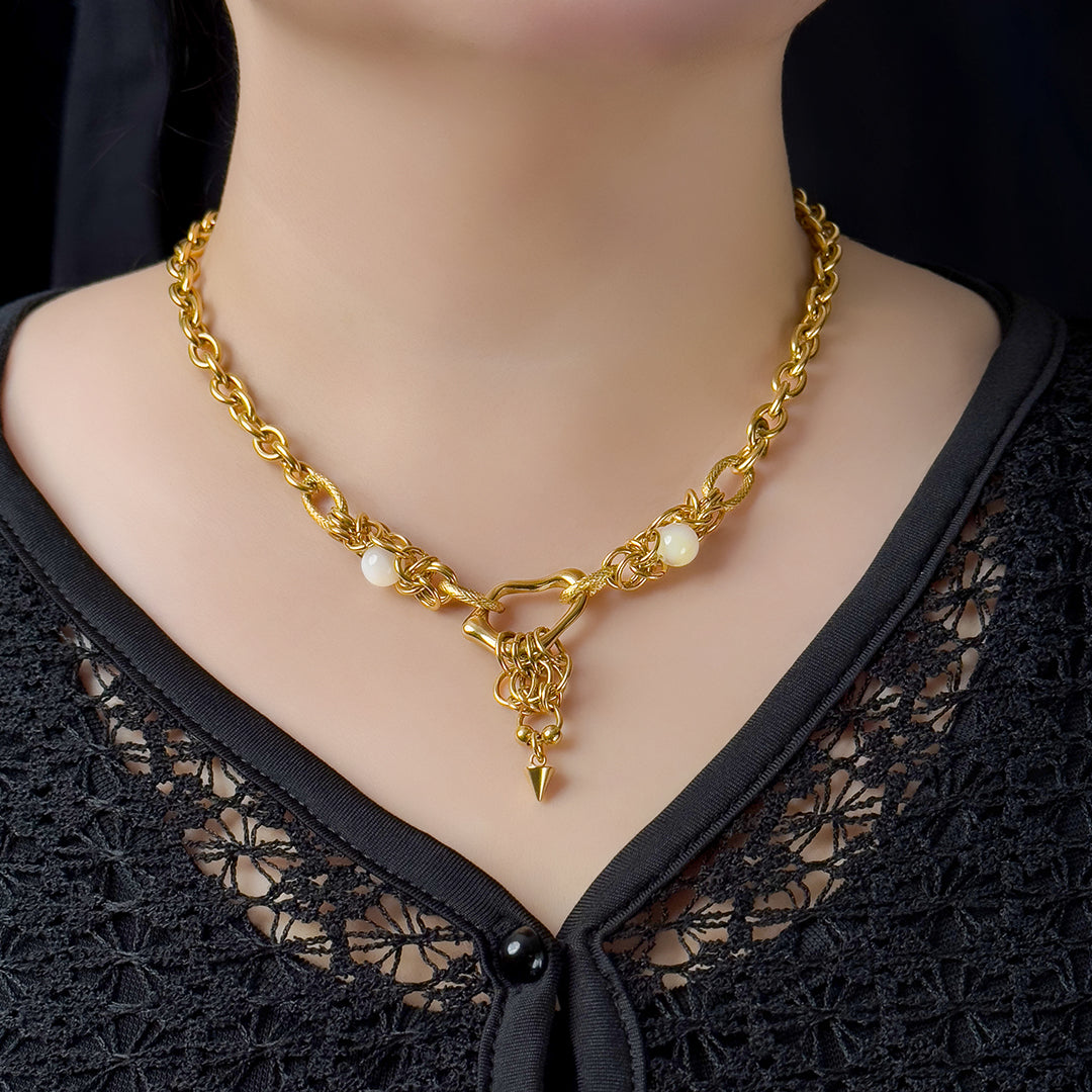Daphna Chainmail Shell Necklace - Gold
