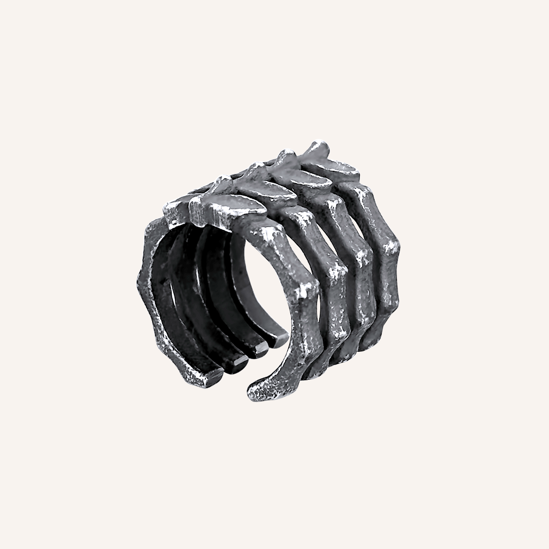 Mila Rib Cage Smoke Ring