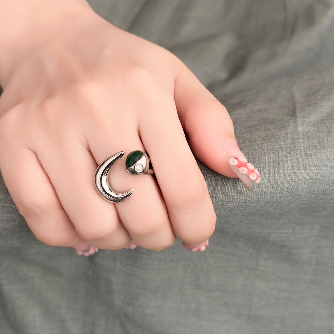 Noreen Green Glass Moon Ring - Silver
