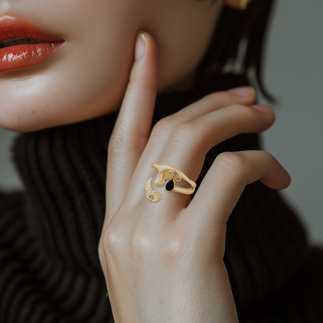 Adair Eye Nose Lips Ring - Gold