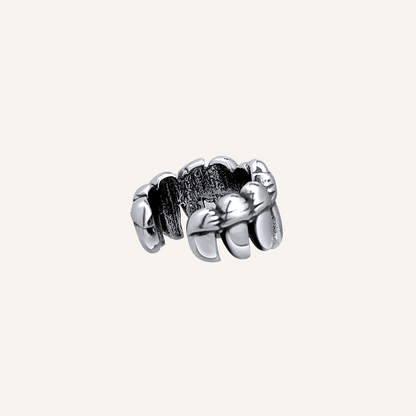 Annett Fang Ear Cuff