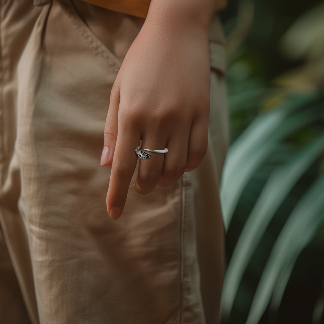 Arwin Reborn Snake Ring - Silver