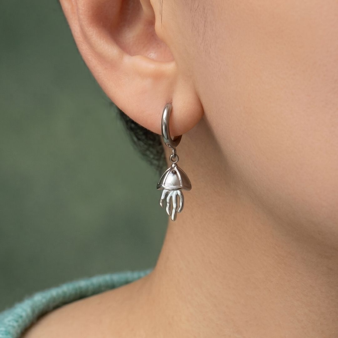 Astaroth Mini Jellyfish Hoop Earring ( Silver)