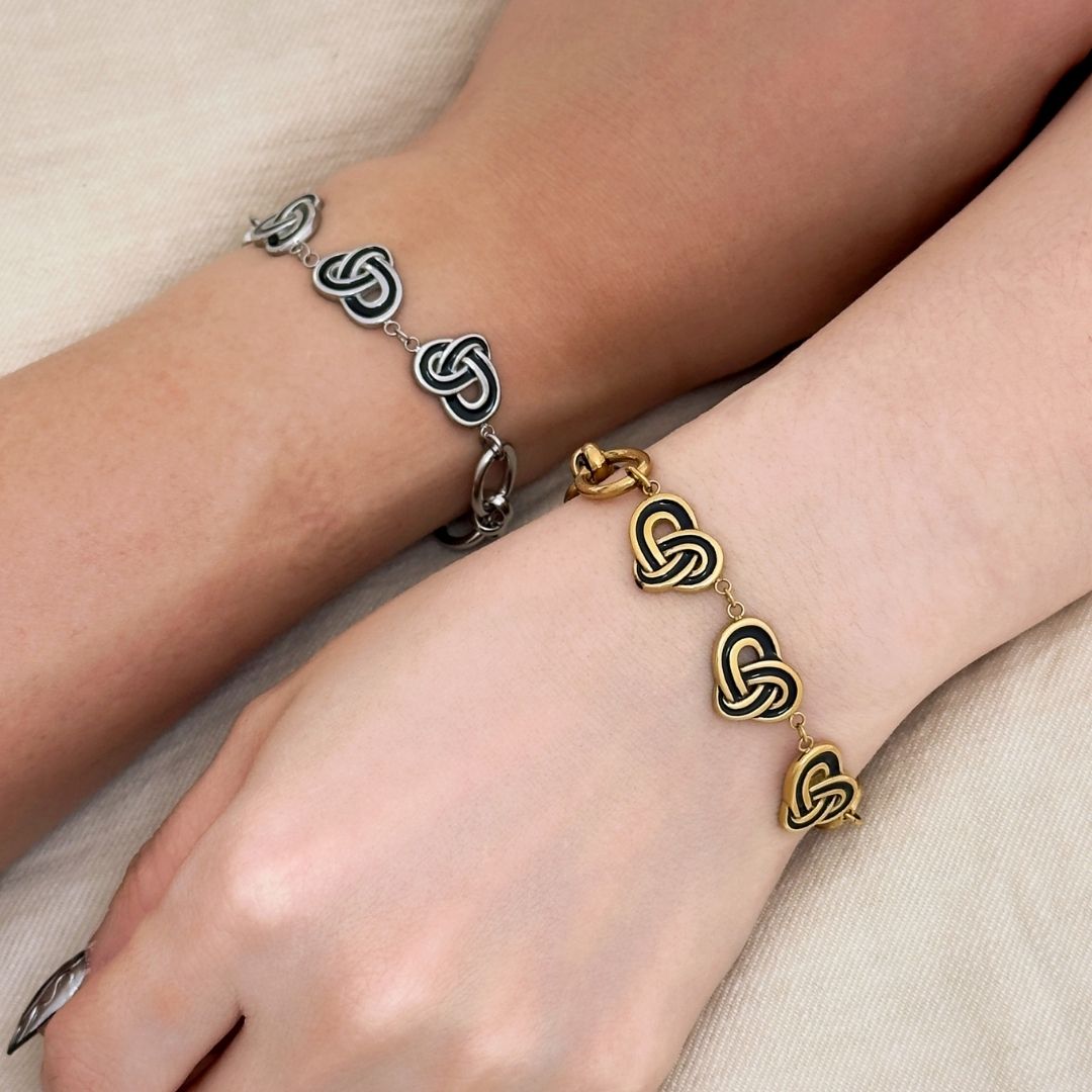 Bijou Love Knot OT Bracelet (Silver) - BLFX