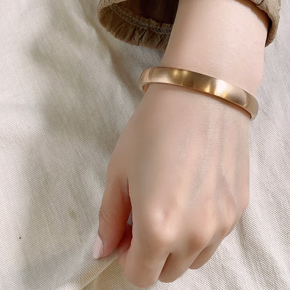 Calm Matte Plain Bangle 8mm - Rose Gold