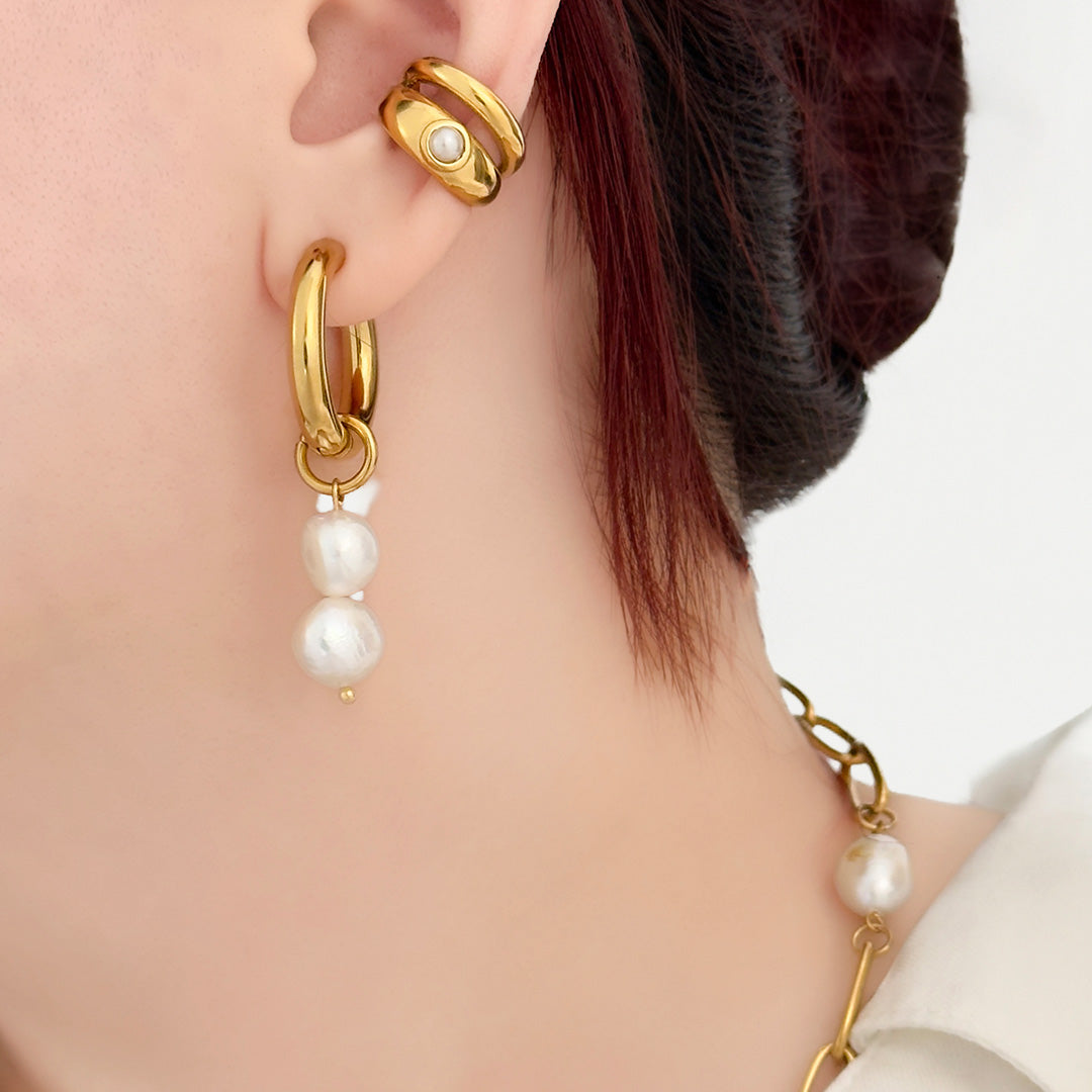 Cindy Pearl Hoop Earring