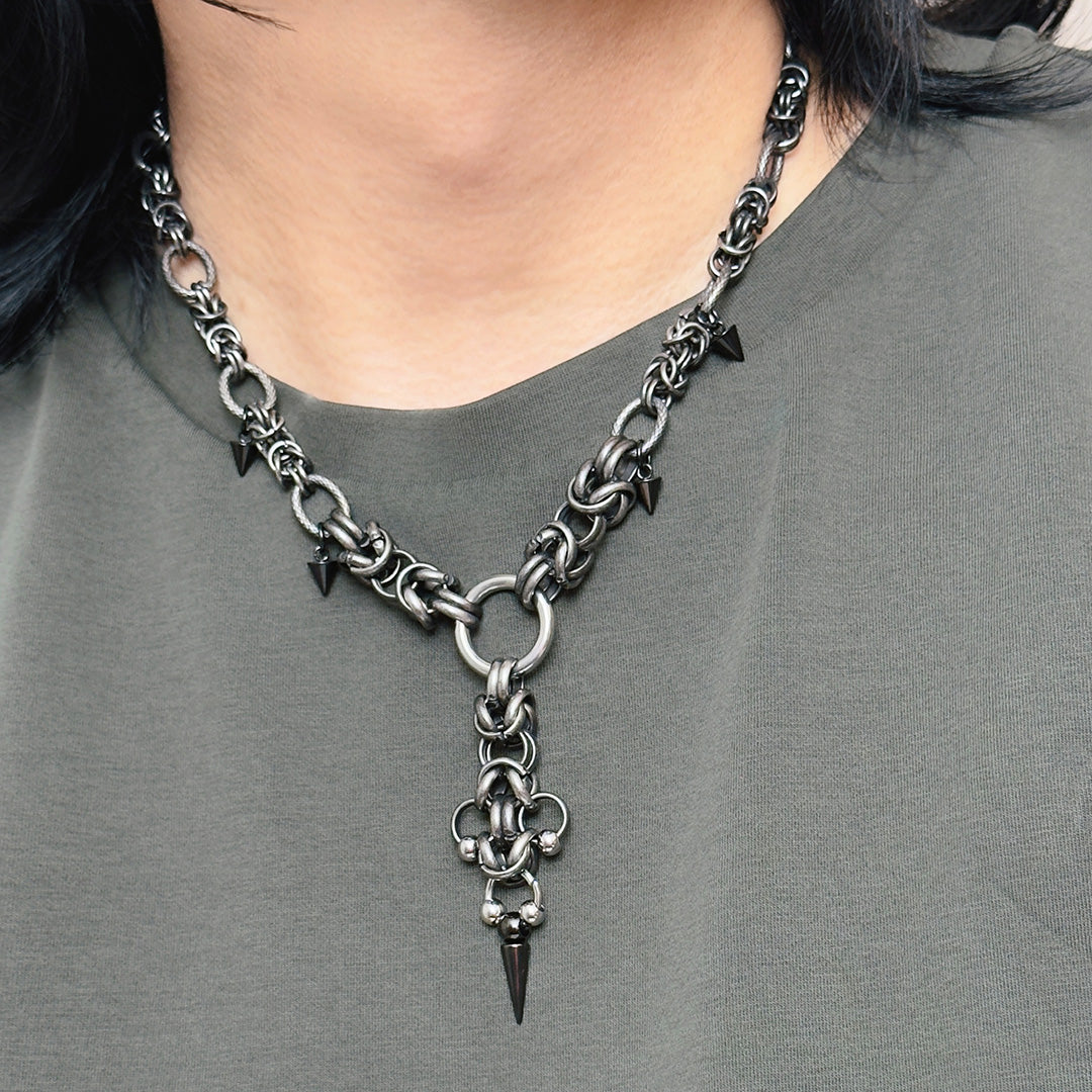 Dillion Chainmail Clover Pointy Necklace - Smoke