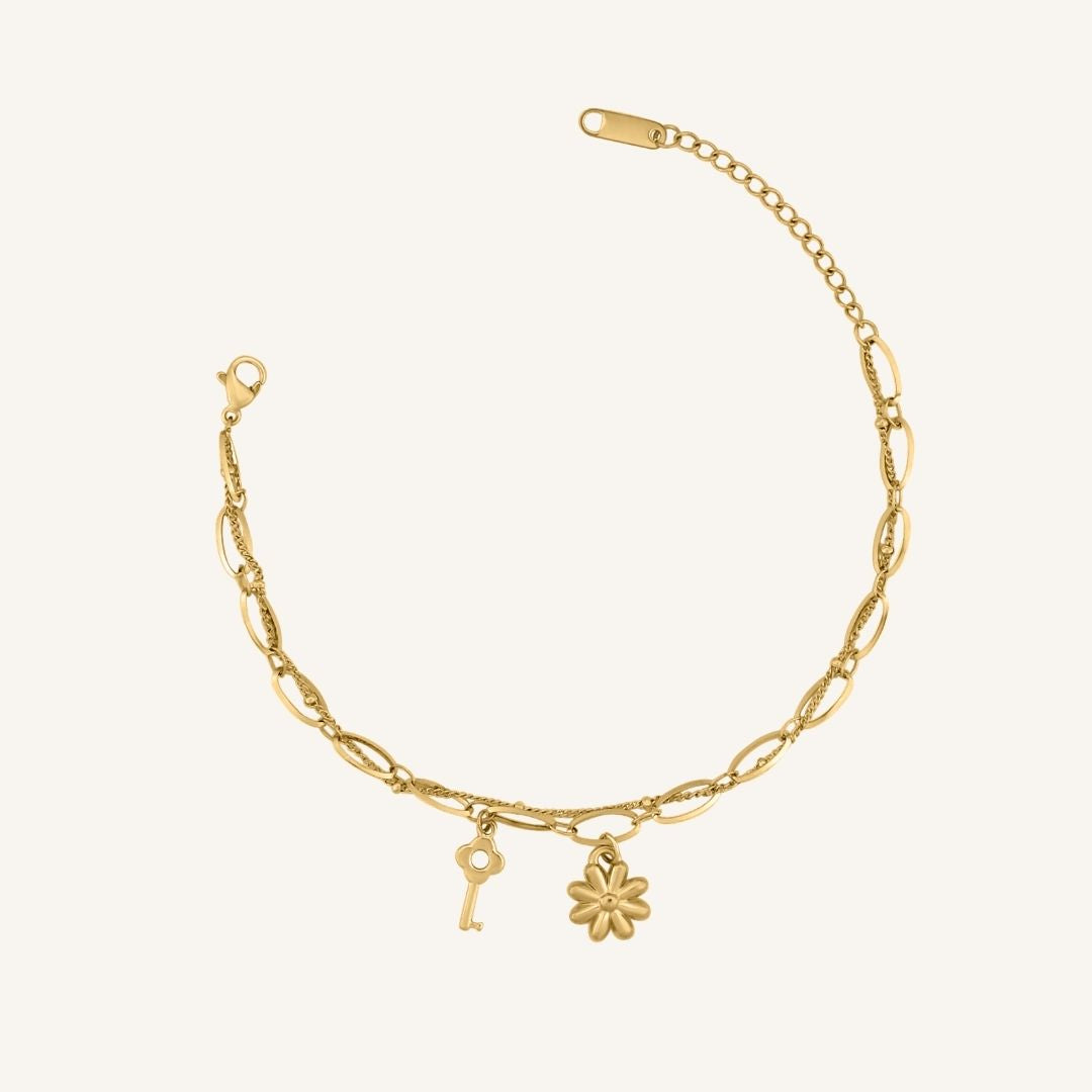 Ebris Flower Key Bracelet - Gold