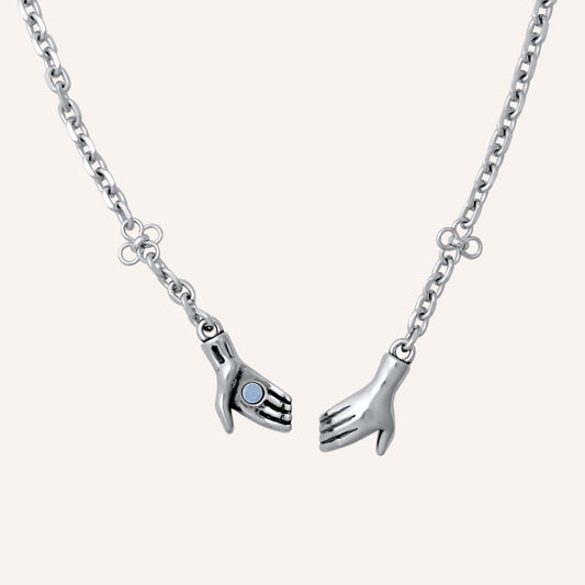 Felix Hold Hand Necklace