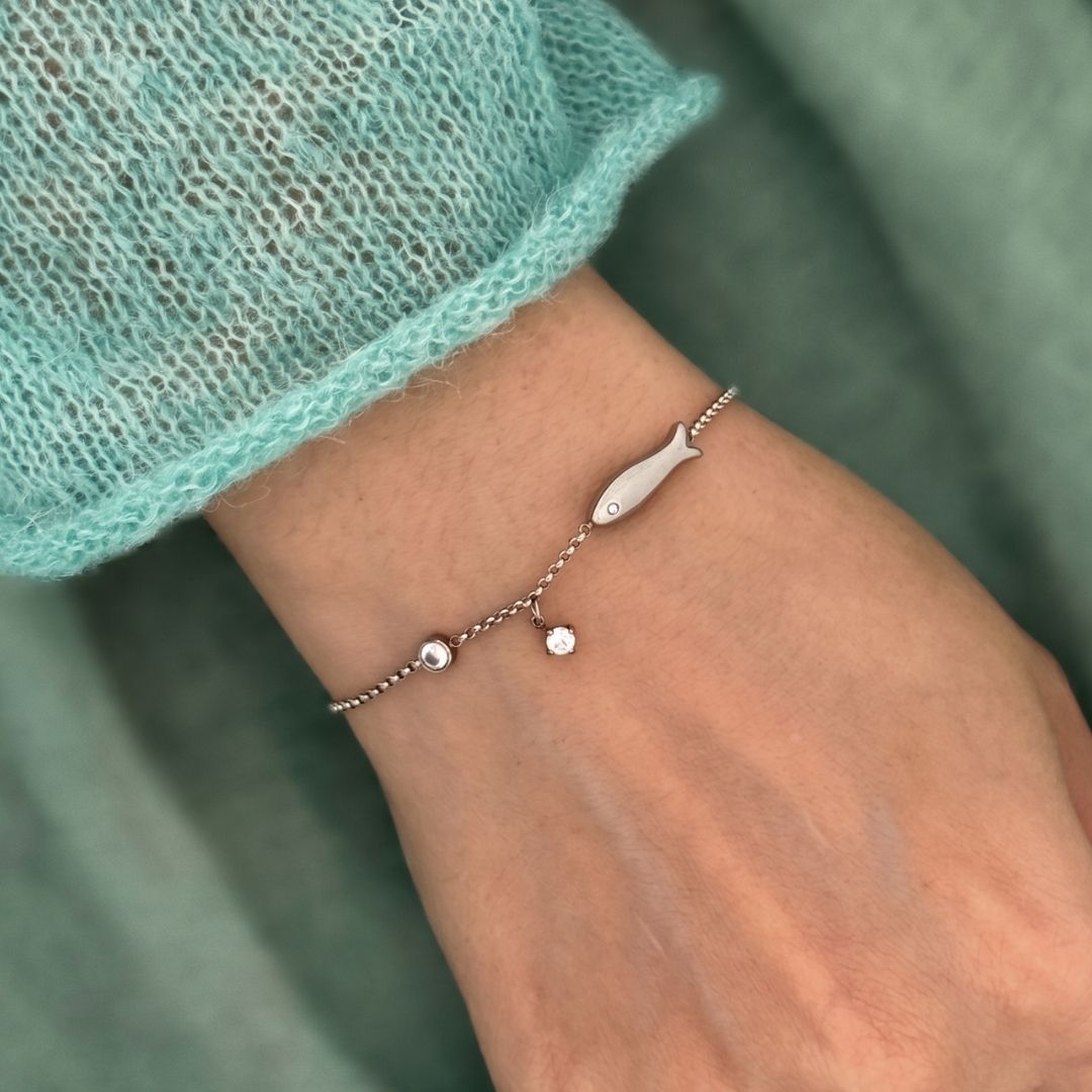 Fisher Fish Bracelet - Silver