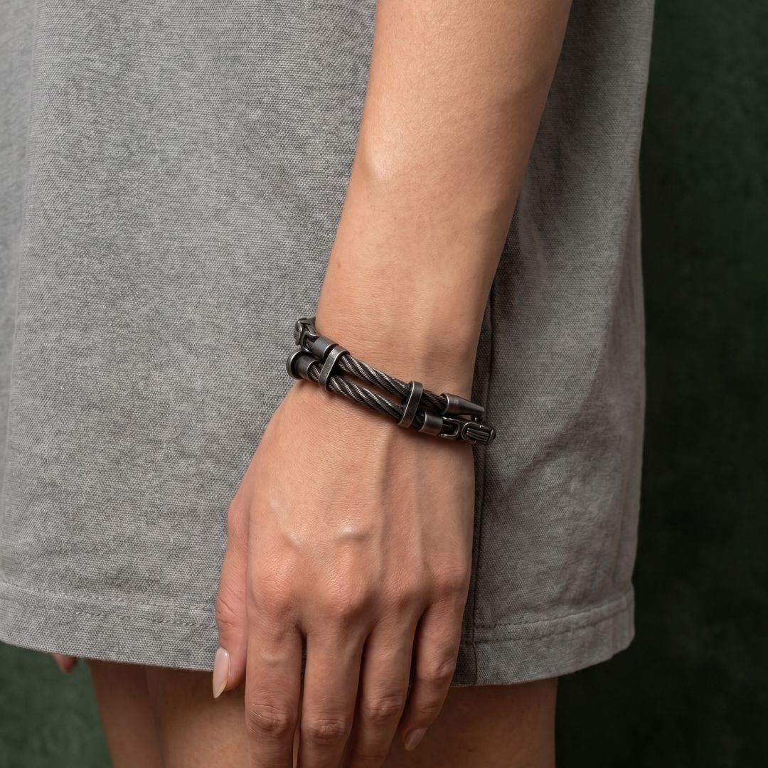 Franca Screw Nail Byzantine Chain Bracelet - Smoke