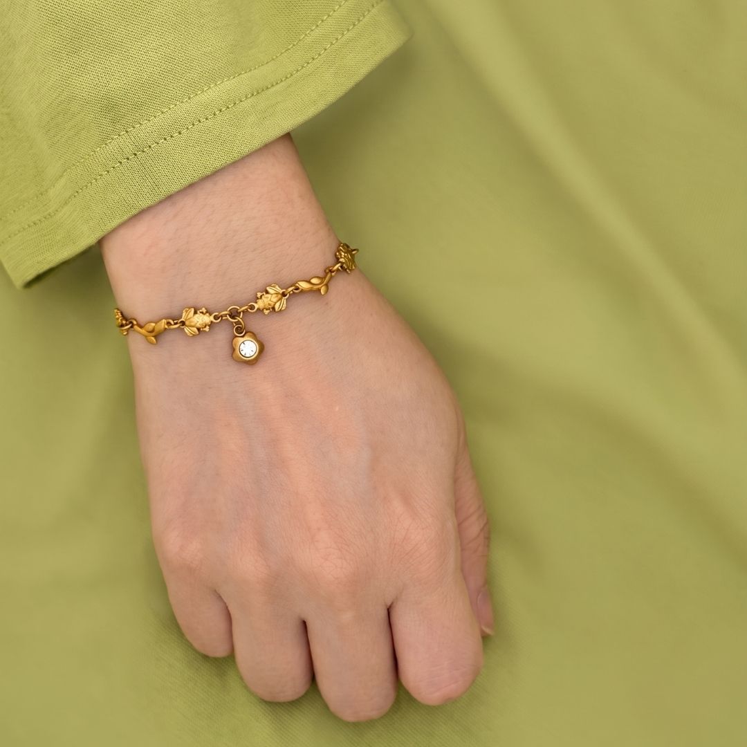 Ghoul Frog Tulip Bracelet (Gold)