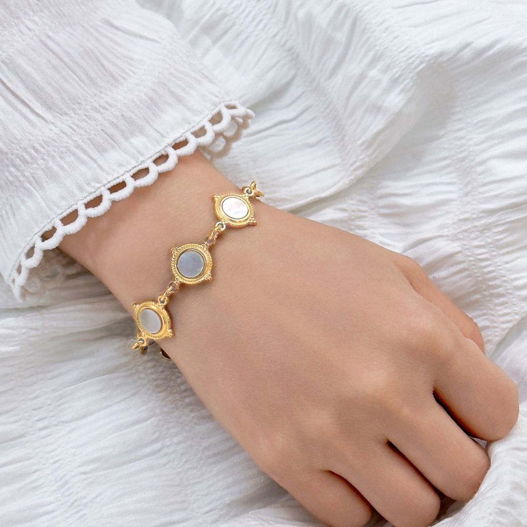 Giacomo Shell Chain Bracelet - Gold - BLFX