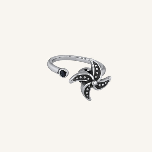 Harry Spinner Windmill Ring
