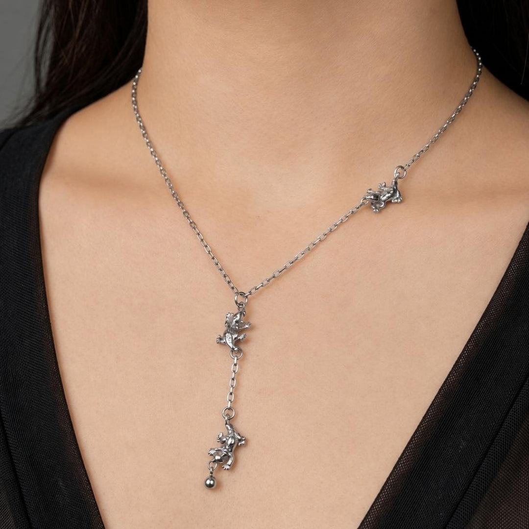 Jalala Gecko Necklace (Silver)