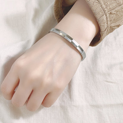 Jiro Checker Bangle 6mm - Silver