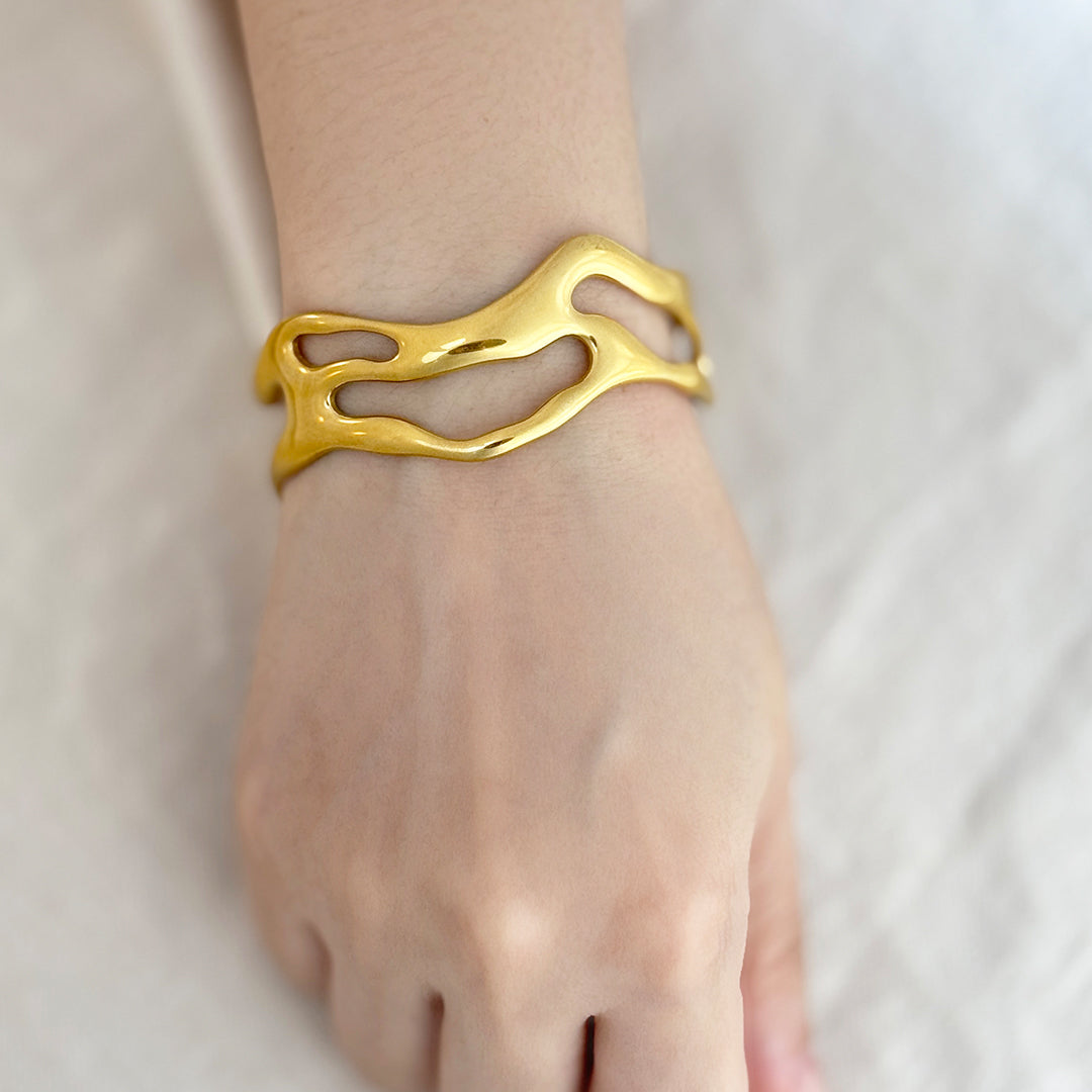 Lennon Lava Drip Cuff - Gold