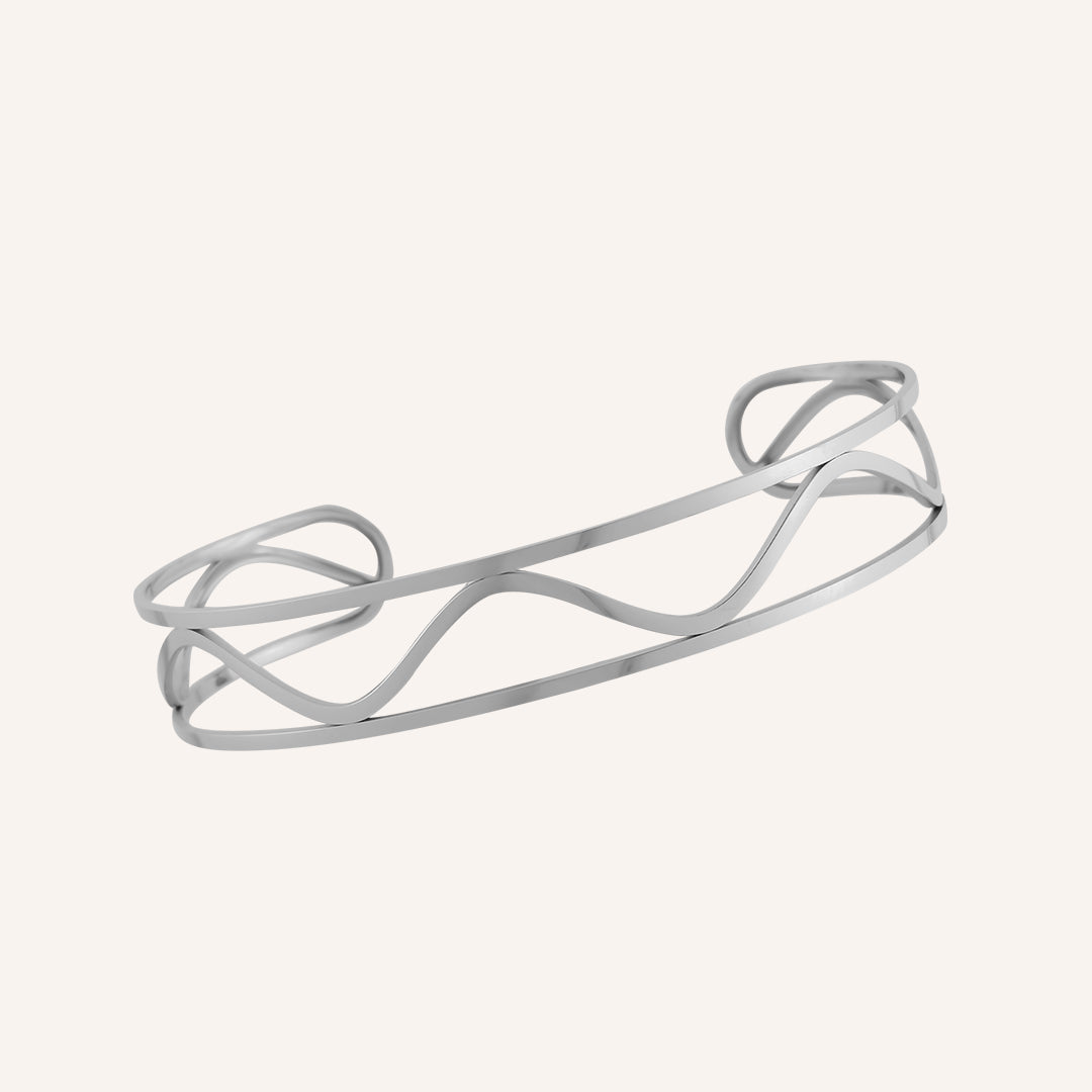 Lottie Wave Arm Cuff - Silver