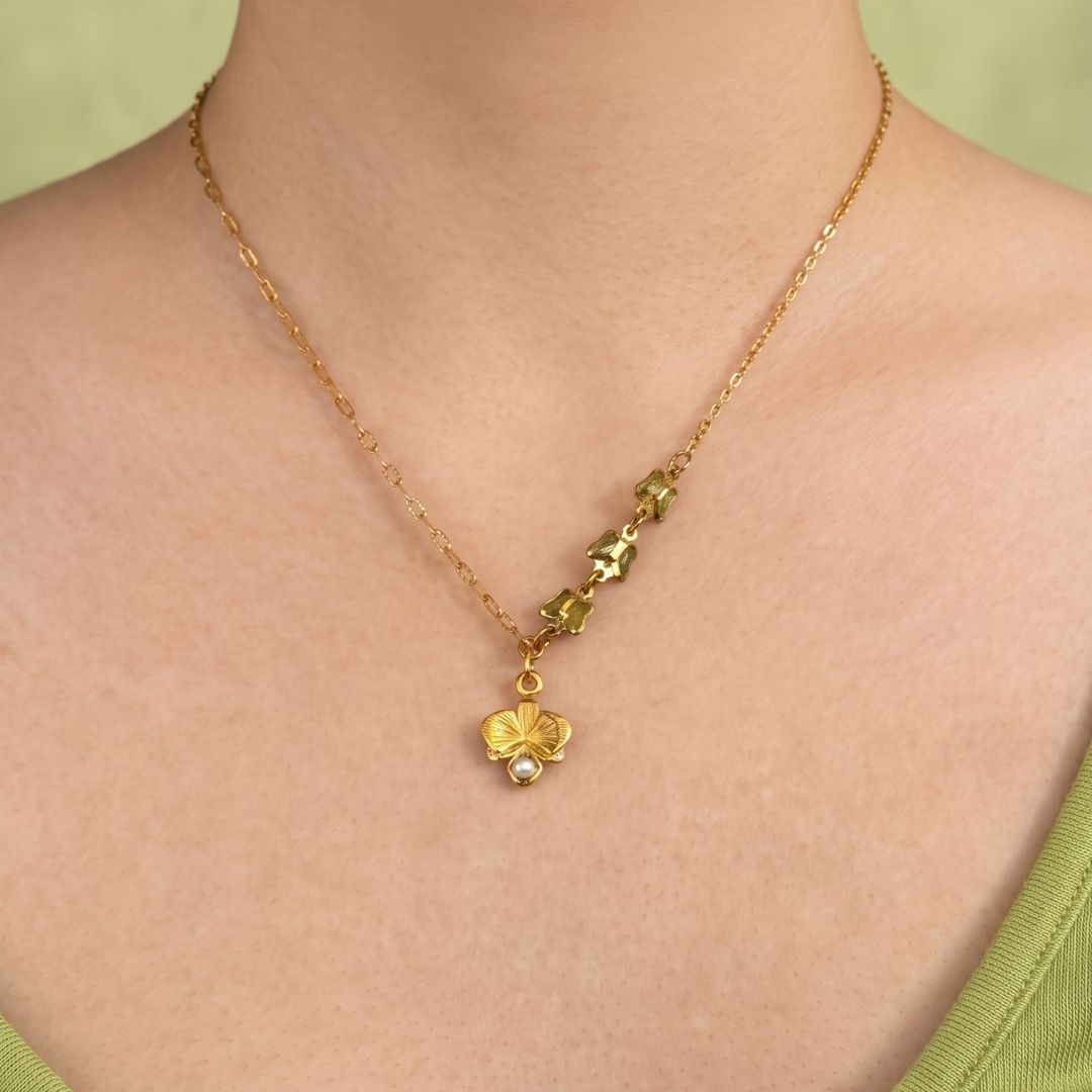 Majulah Orchid Necklace (Gold)