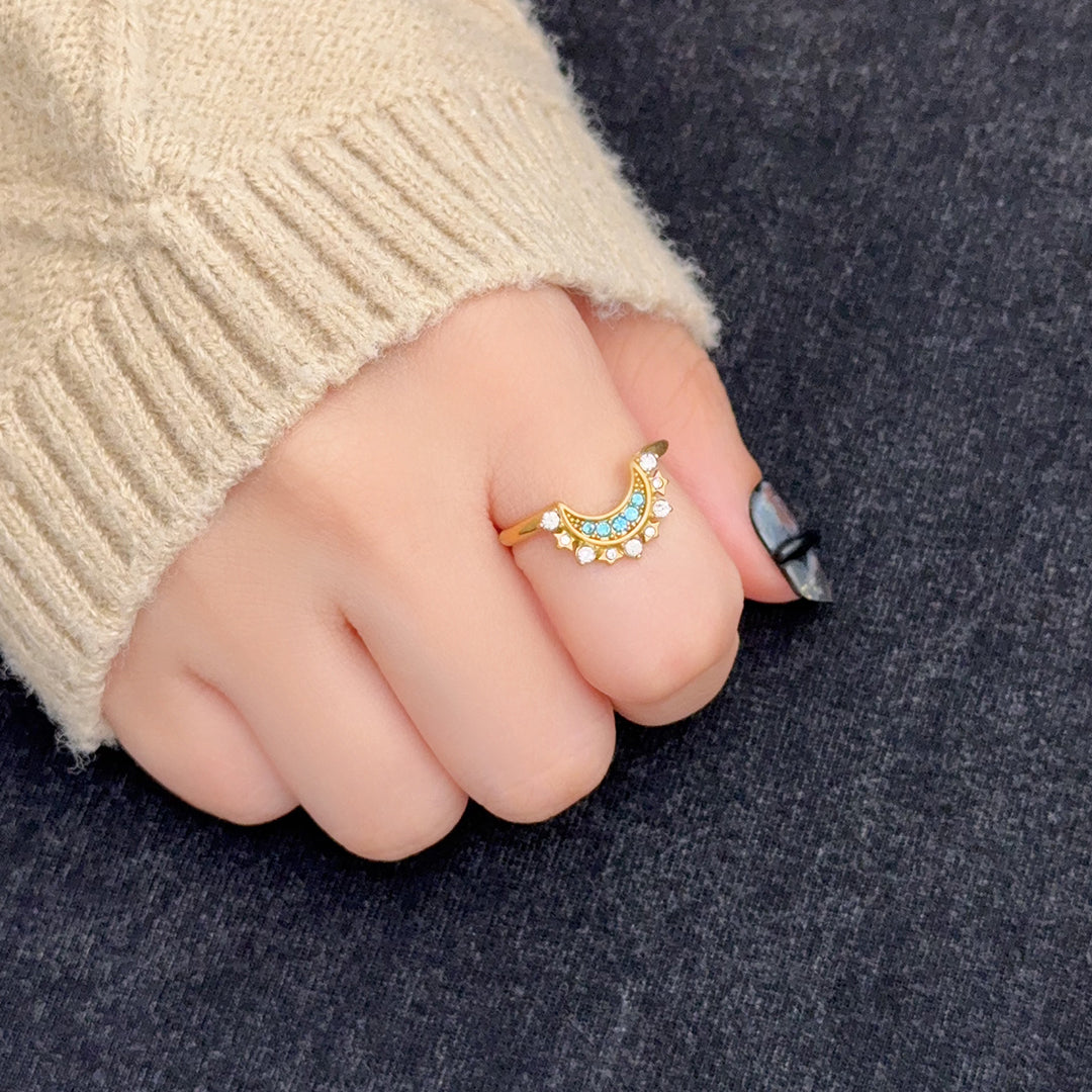 Niam Moon Ring - Gold