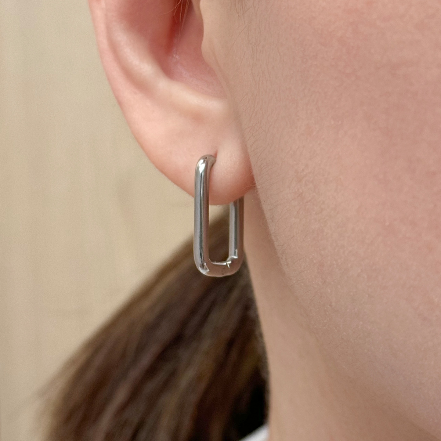 Bare Rounded Rectangle Hoop Earring - Silver