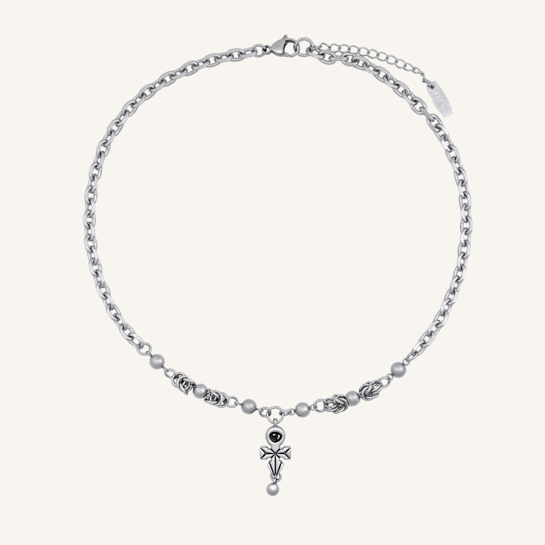 Vyn Chainmail Necklace